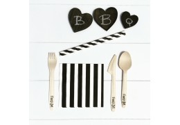 Good idea: Paper plates and wooden cutlery with the BBQ!